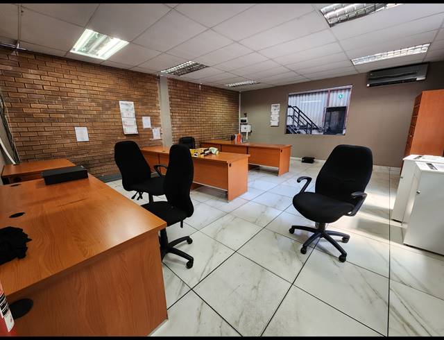 8,000M² WAREHOUSE FOR SALE IN JUPITER